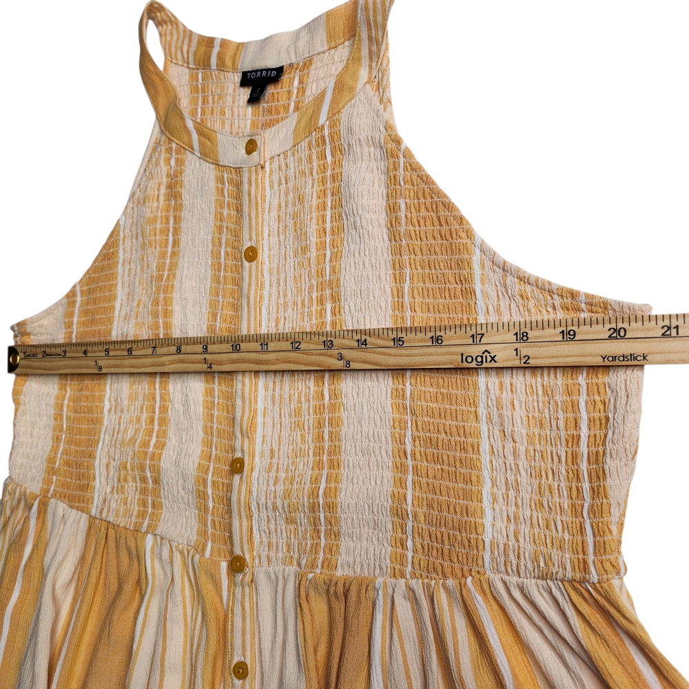 Torrid Yellow and Cream Sleeveless Button-Down Top - Picture 8 of 12